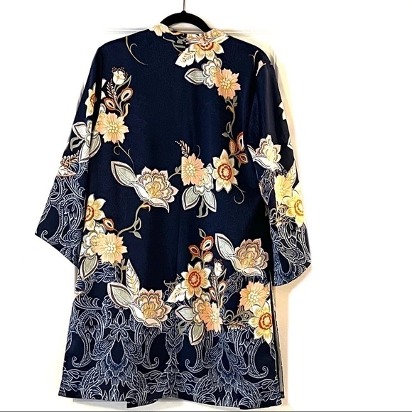 Floral kimono cardigan, Chico’s size 2 - Picture 6 of 10